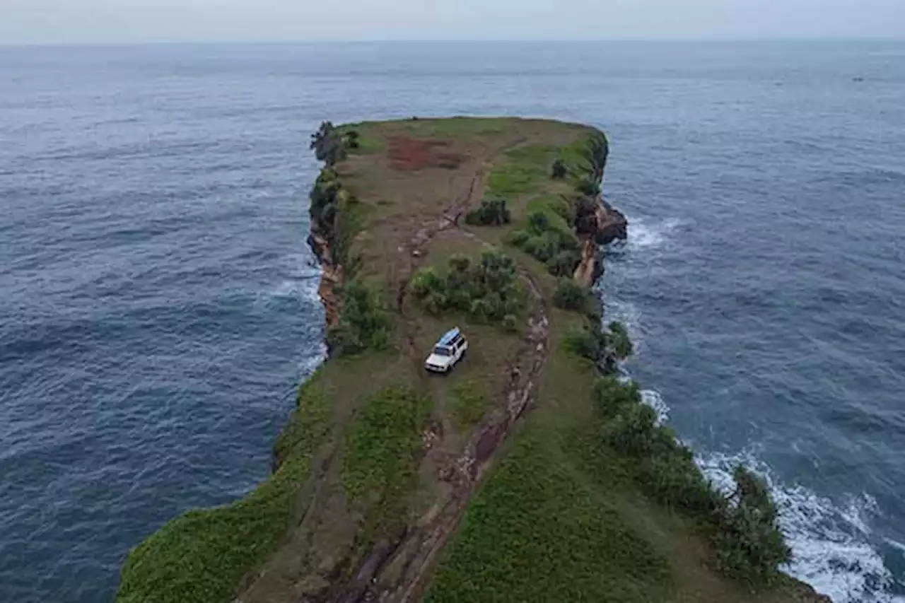 Warga Grogol Terseret Ombak Pantai Drini, Ternyata Kakak Beradik