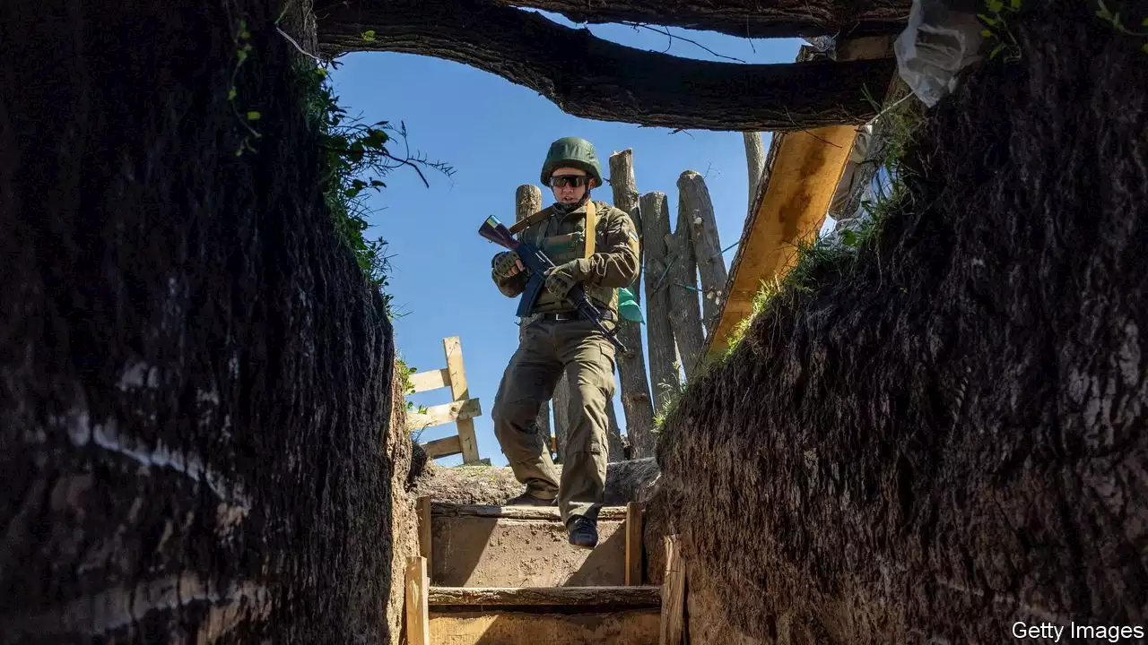 Ukraine prepares a counter-offensive to retake Kherson province