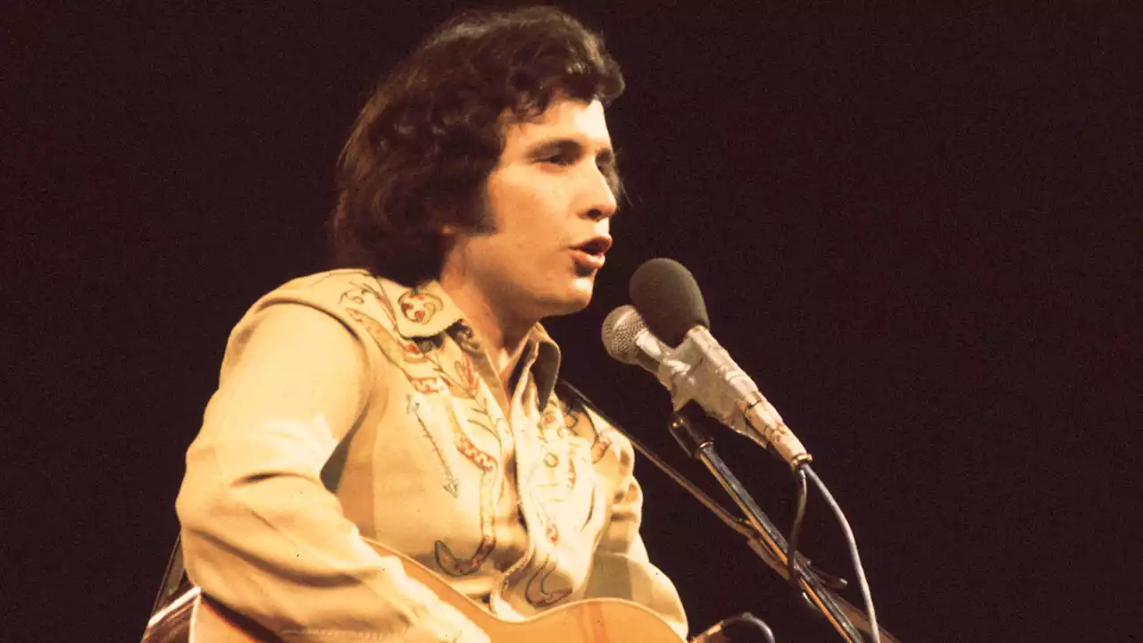 'American Pie' Singer Don McLean 'Memba Him?!