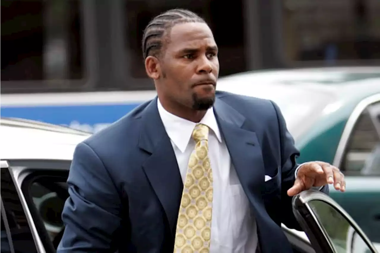 Feds: R. Kelly remains on suicide watch ‘for his own safety’