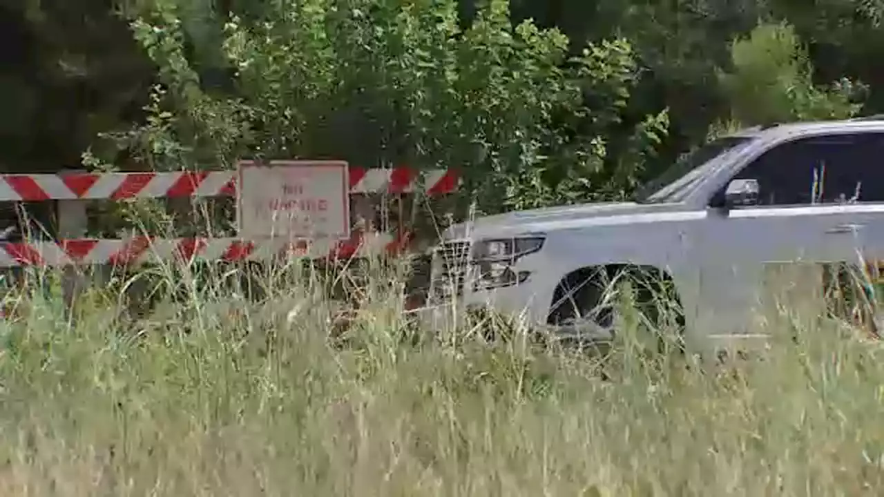 Man found dead with gunshot wounds in vacant lot near Humble