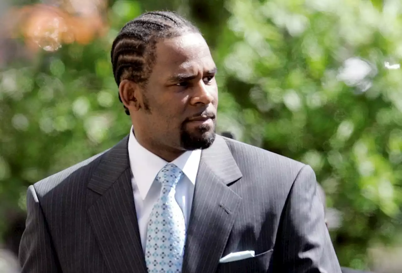 Feds: R. Kelly remains on suicide watch ‘for his own safety’