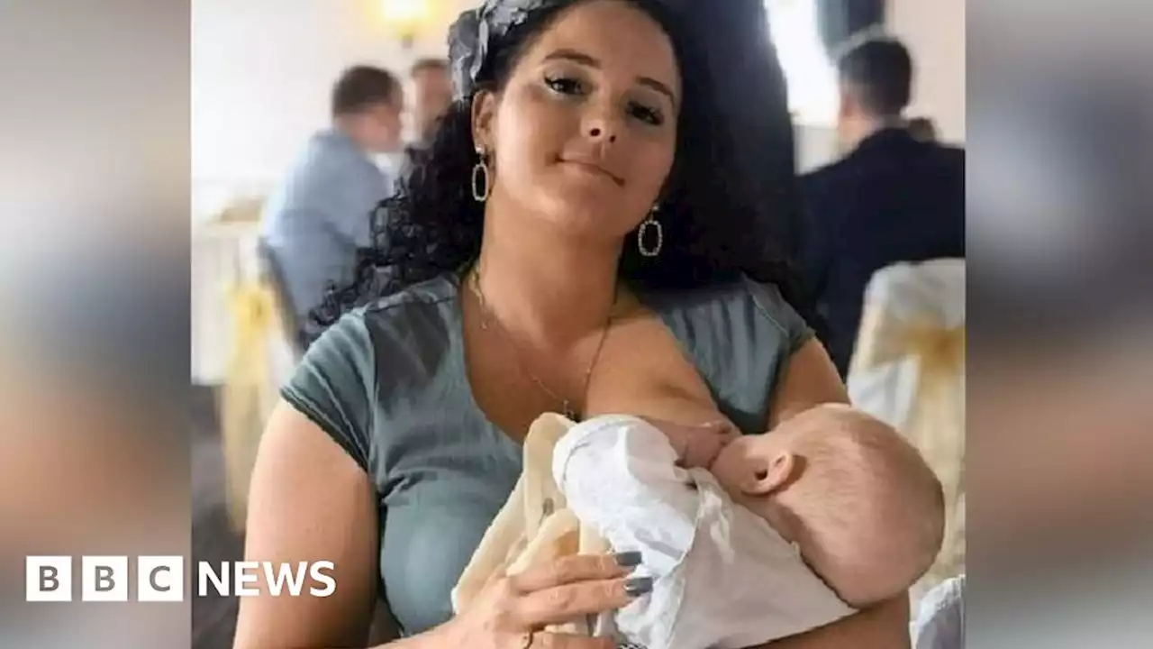 Breastfeeding mum told to leave Rhyl swimming pool