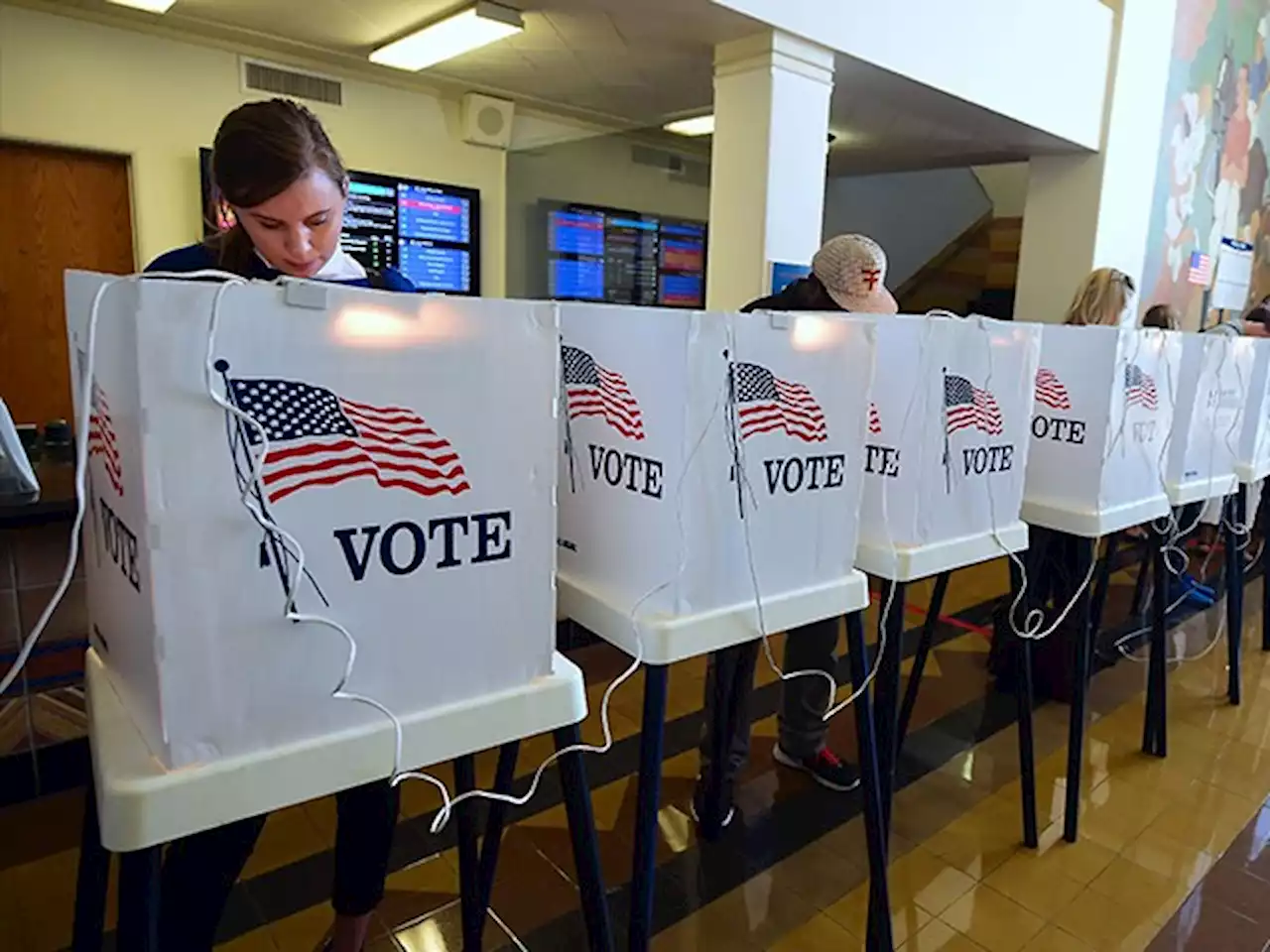 Poll: Roe Decision Will Have 'Net Neutral' Impact on Midterm Voting