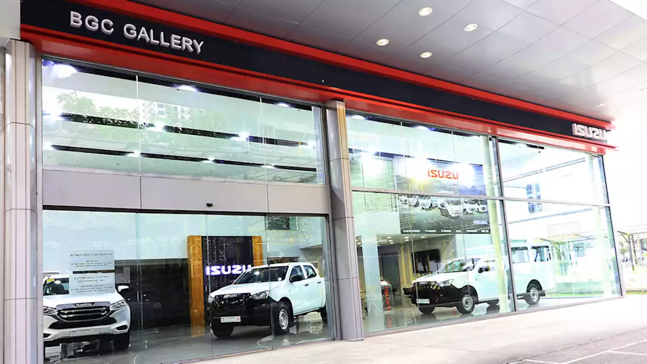 Isuzu BGC Gallery Ready To Serve Customers | CarGuide.PH | Philippine Car News, Car Reviews, Car Prices