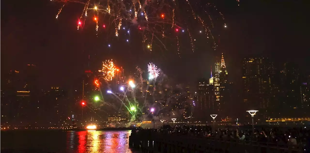 “No Specific, Credible Threats” To New York City, Fireworks To Go On As Planned, Says Top Cop