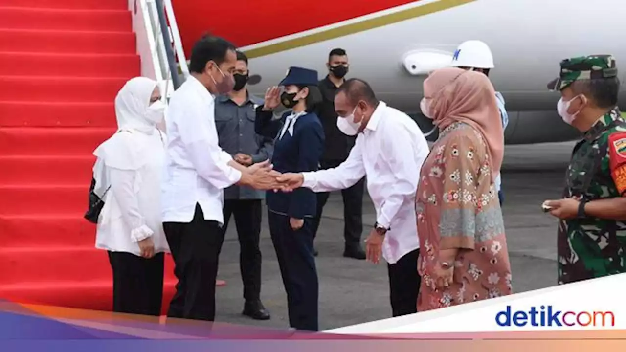 Jokowi Tiba di Medan, Gubsu Edy dan Bobby Menyambut