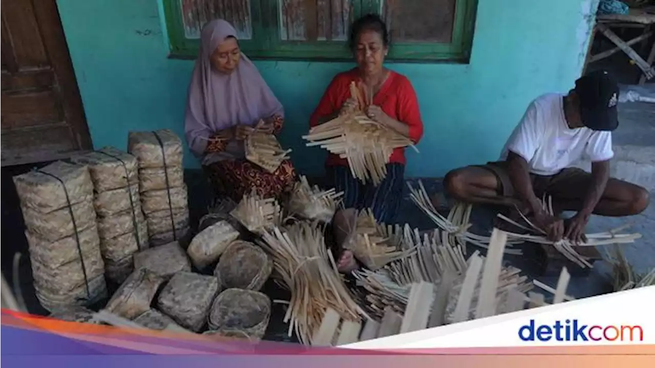 Jelang Idul Adha, Permintaan Besek hingga Pisau Meningkat