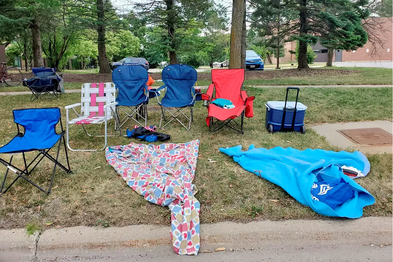 Highland Park July 4th parade shooting was 'like a war zone,' witness says