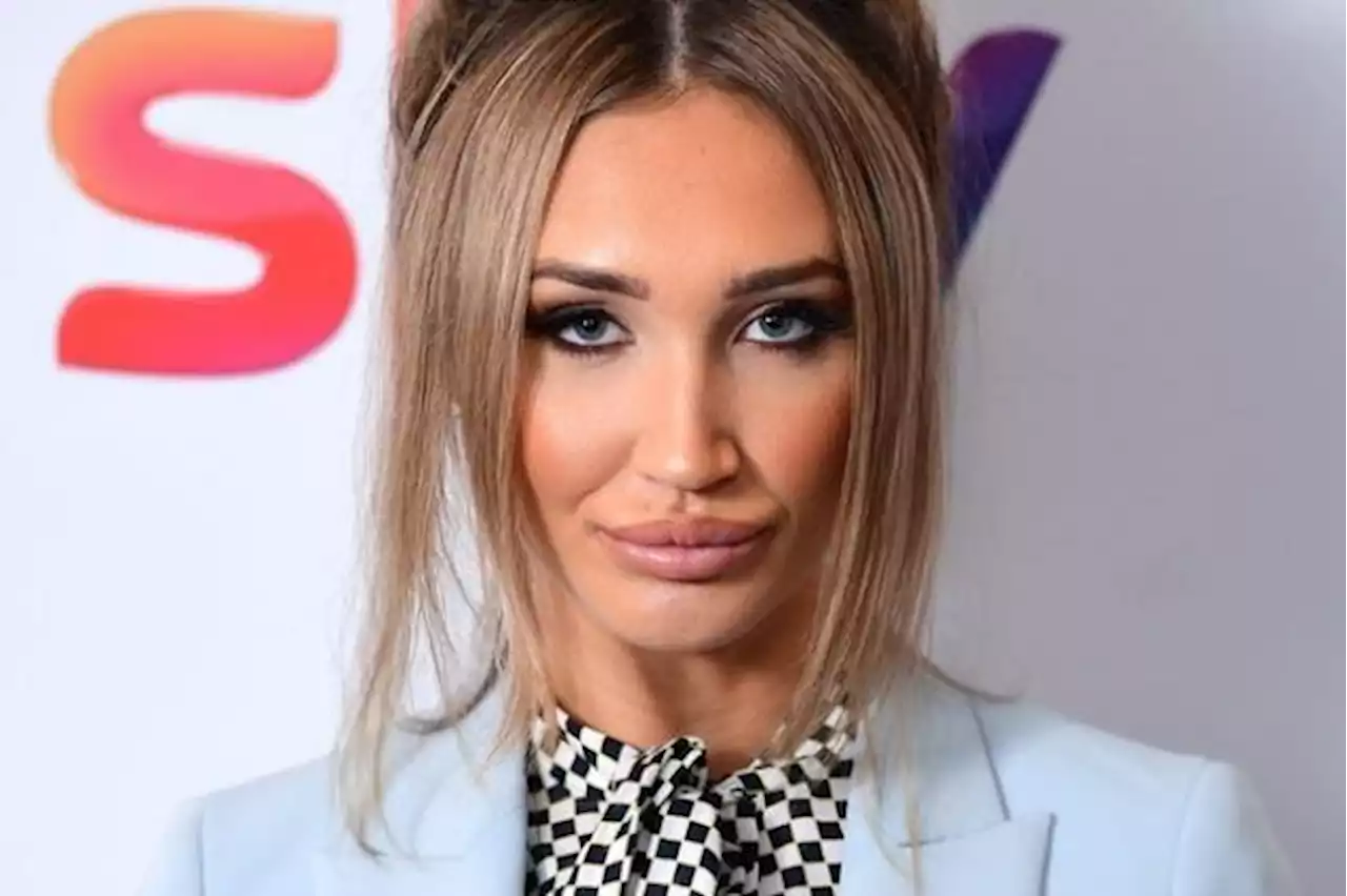 Singer Megan McKenna to support Blue at the Glasgow Hydro