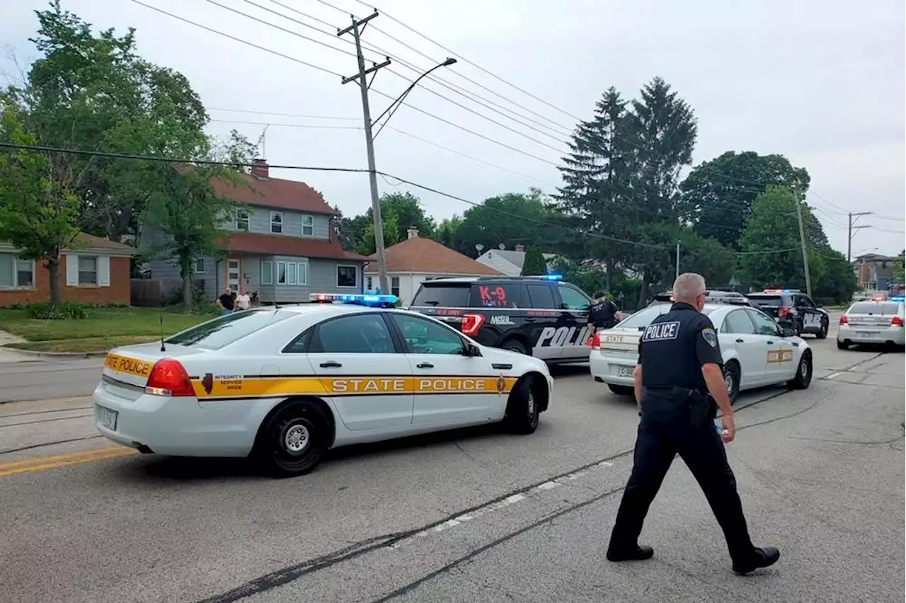Suspect captured in shooting at July 4 parade in Chicago's Highland Park suburb
