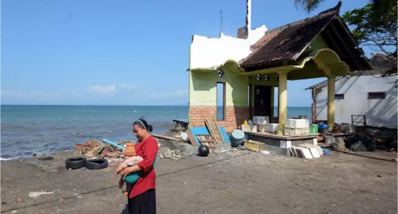 Waspada Gelombang Sangat Tinggi hingga 6 Meter