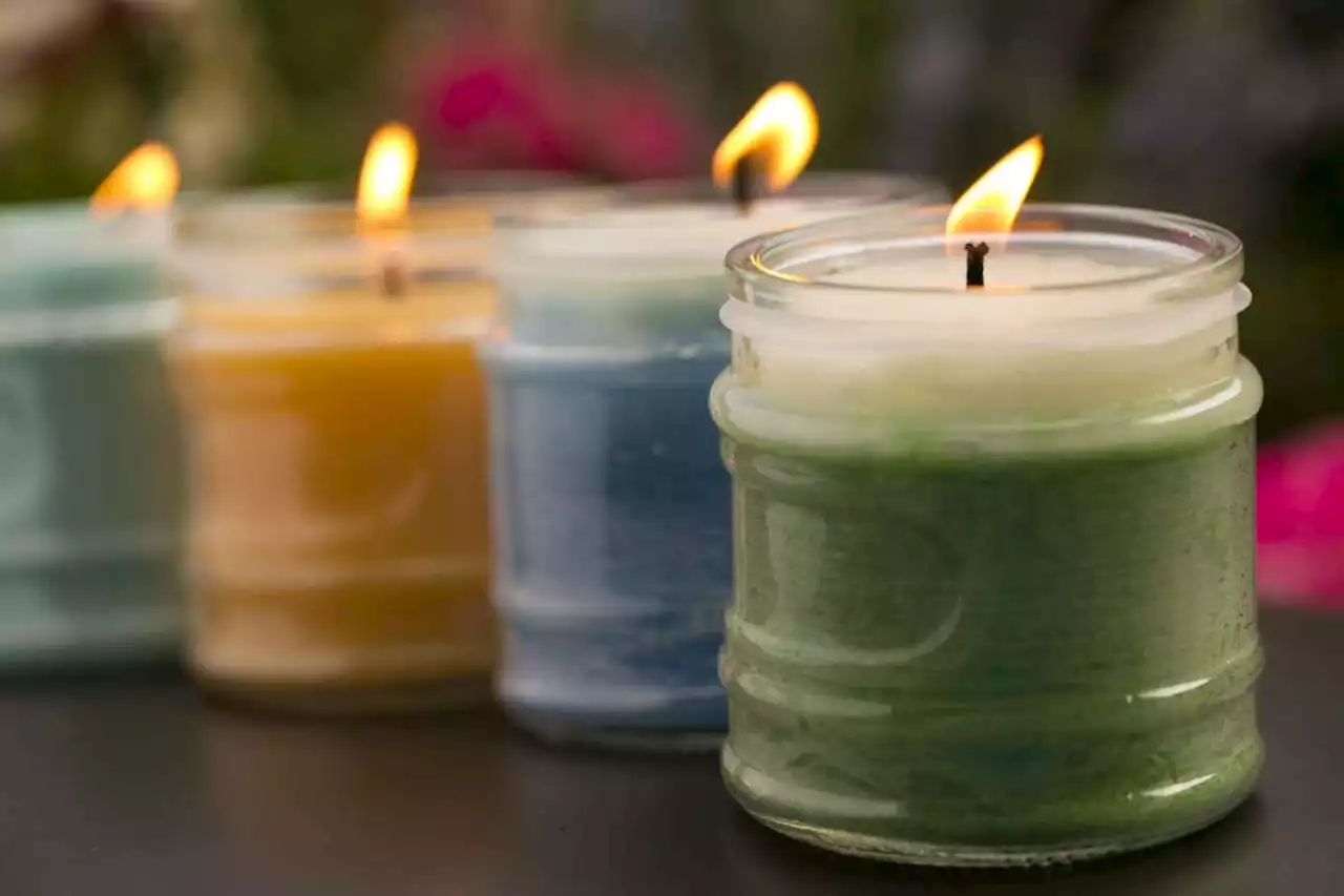 Amazon reviews saying candles are scentless may signal covid-19 cases