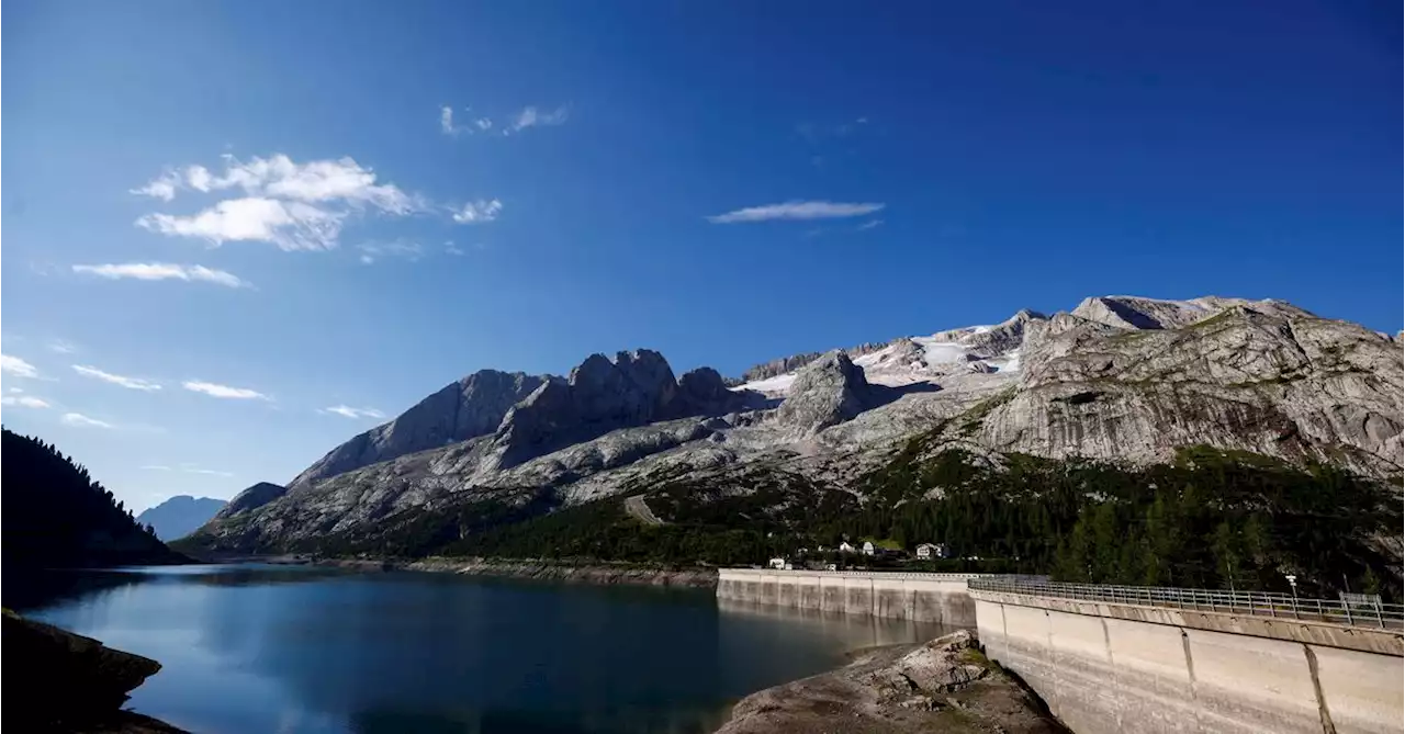 Hopes fading for missing climbers after Italian glacier collapse