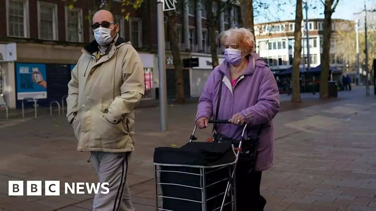 Hull public health boss gives face mask advice as Covid cases rise