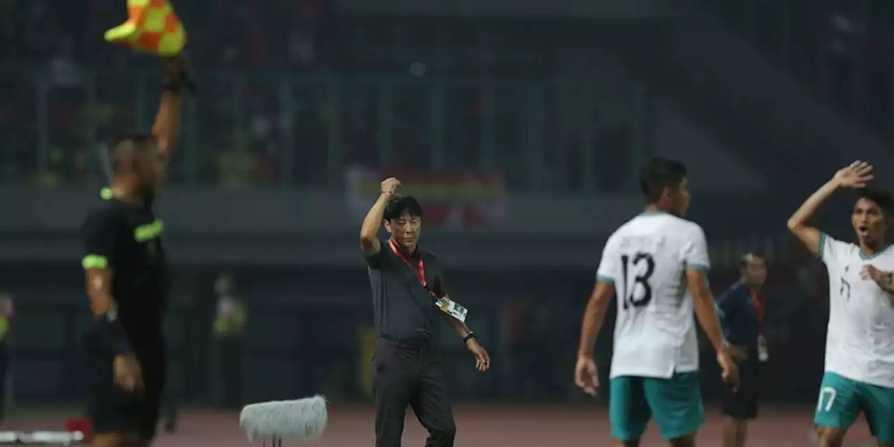 Timnas Indonesia U-19 vs Thailand: Shin Tae-yong vs Salvador Valero Garcia - Bola.net