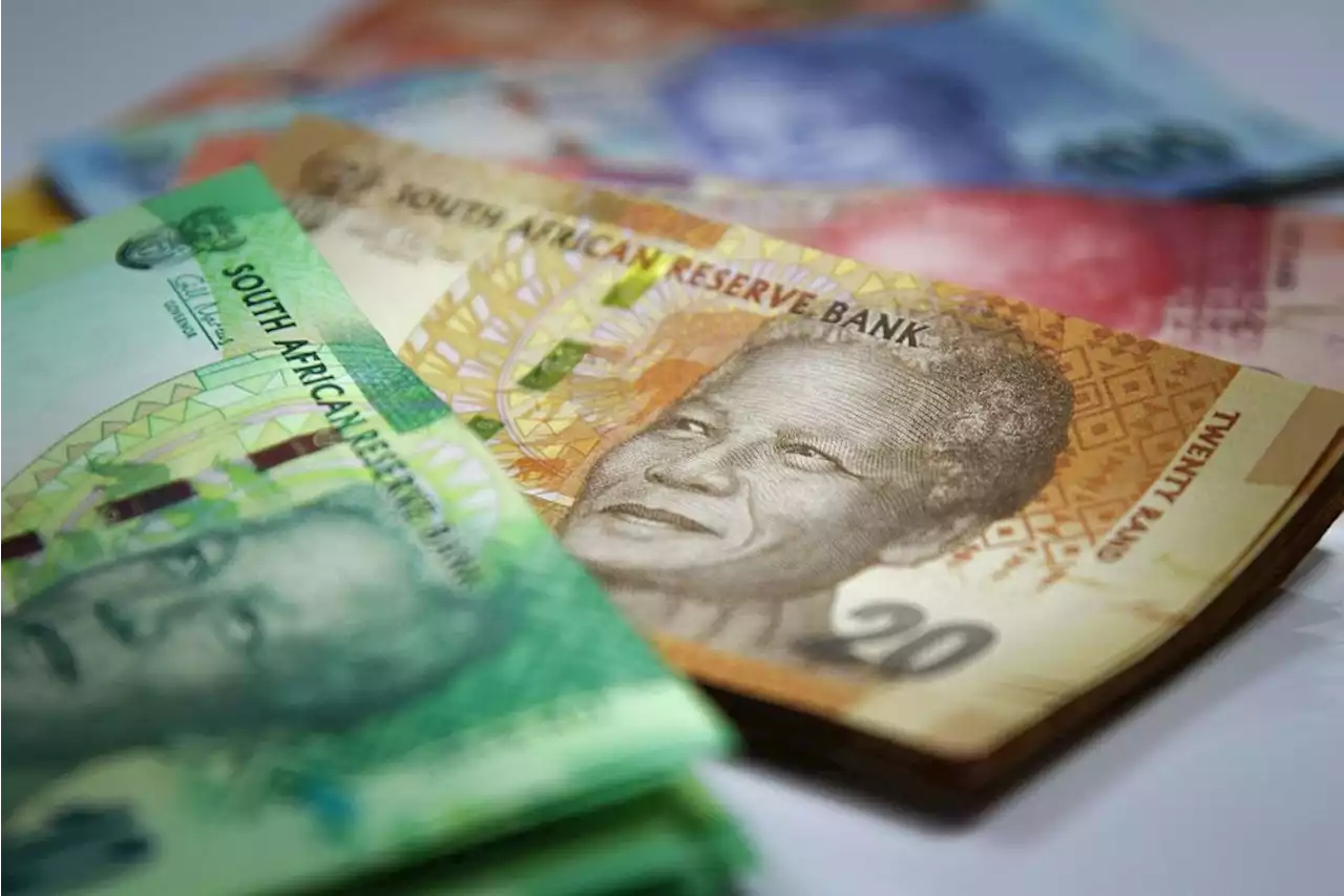 South Africans are sharing hilarious tips on how to save money