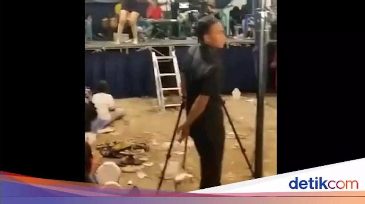 Viral Pesta Pernikahan di Kuburan Pamekasan, Orkes Ngaku Tak Diberi Tahu