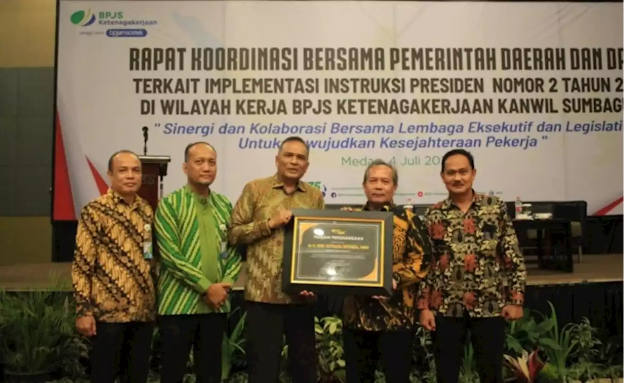 RSUD Rantauprapat Terima Penghargaan dari BPJS Ketenagakerjaan