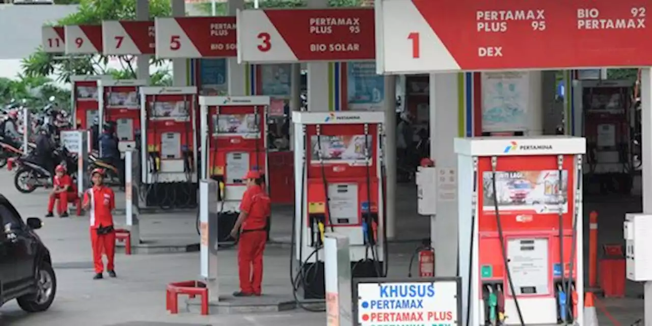 Cegah Beban Negara Bertambah, Pertamina Masih Tahan Harga Pertamax di Rp12.500 | merdeka.com