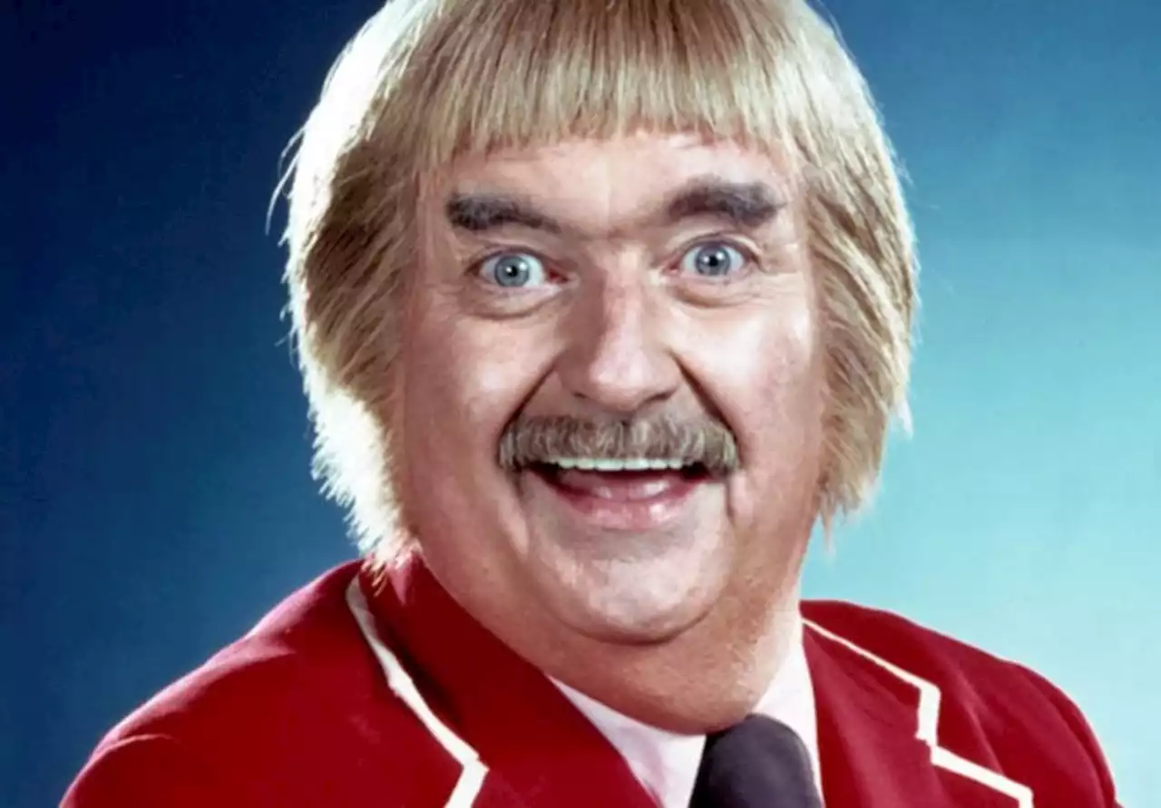 Did Captain Kangaroo and Lee Marvin Fight at Iwo Jima?