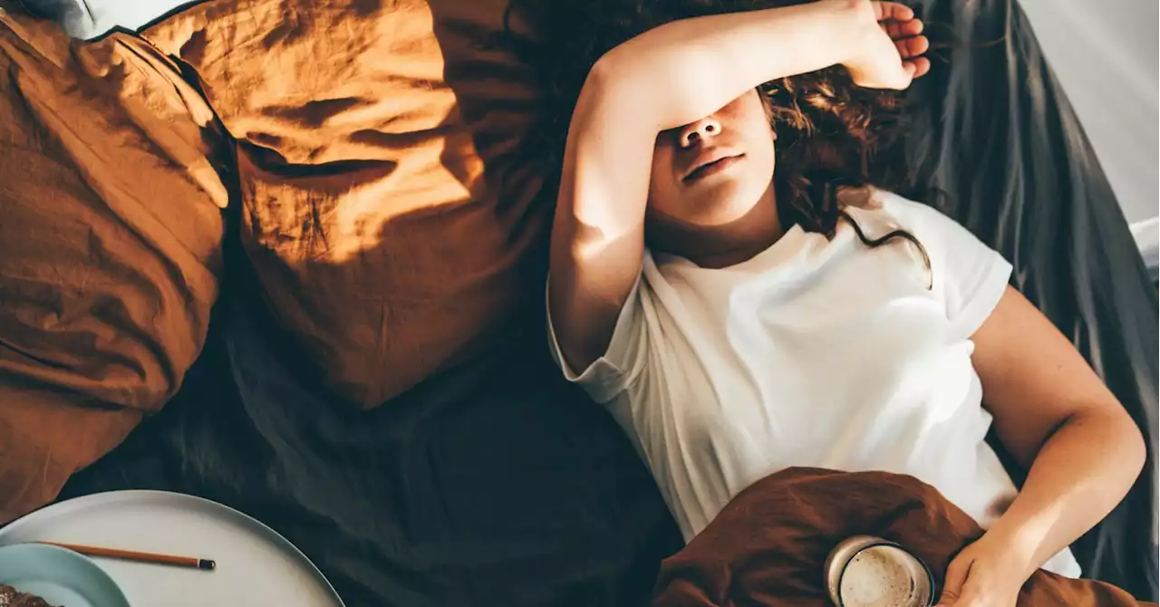 5 signs you’re not getting enough good quality sleep, according to an expert