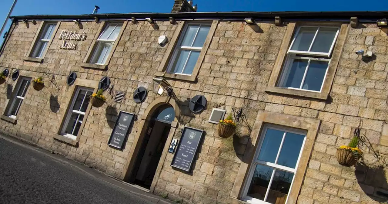 Diner complains pub's half roast chicken dinner 'was a half too much'