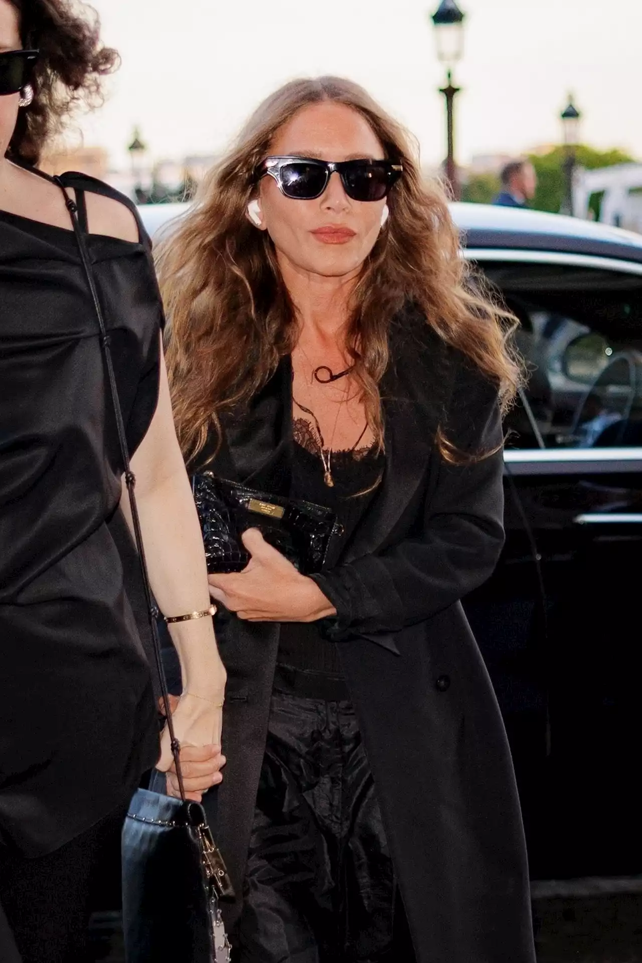 Mary-Kate Olsen Made A Rare Appearance At Balenciaga's Couture Dinner