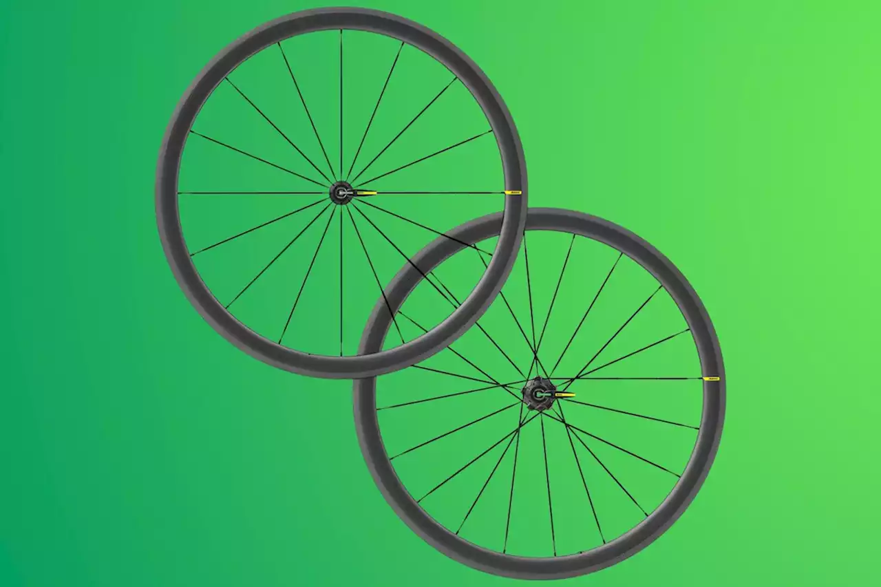 41% off Mavic Cosmic Pro Carbon SL Road Wheelset | Cycling deals from Dealclincher