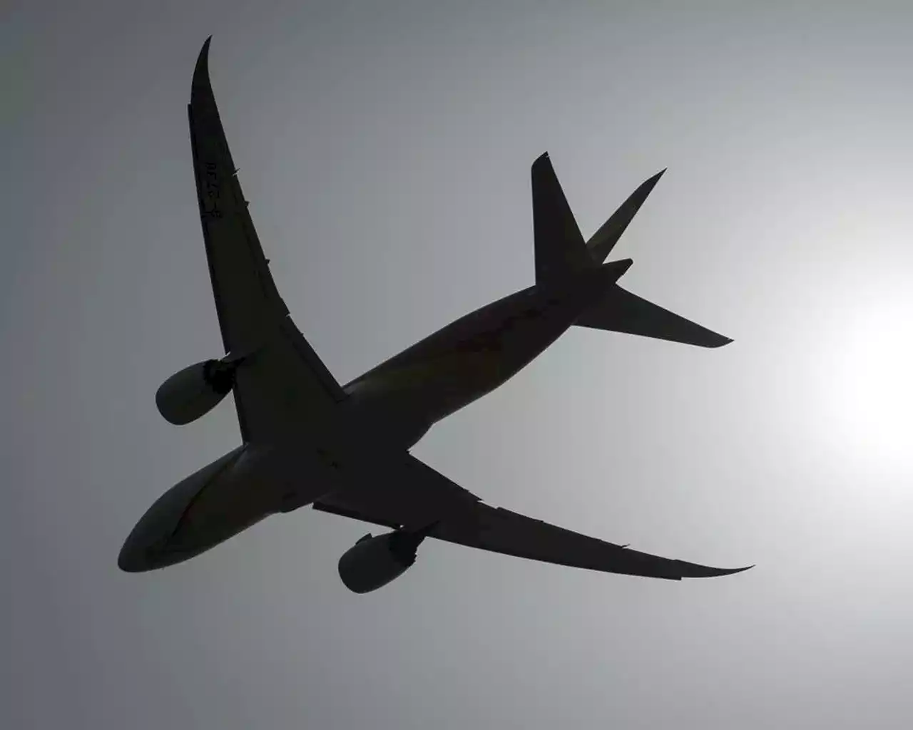 Advice | How to find cheaper flights this year as airfares soar
