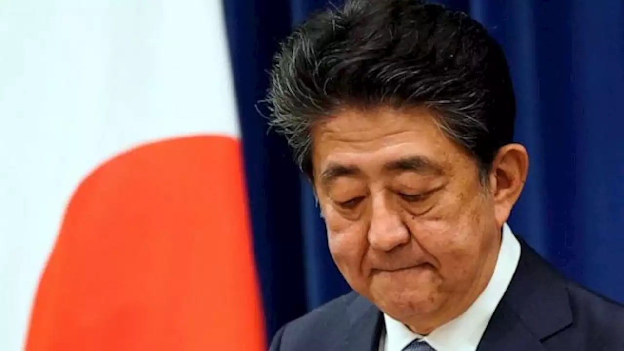 Former Japanese Prime Minister Shinzo Abe shot while giving campaign speech