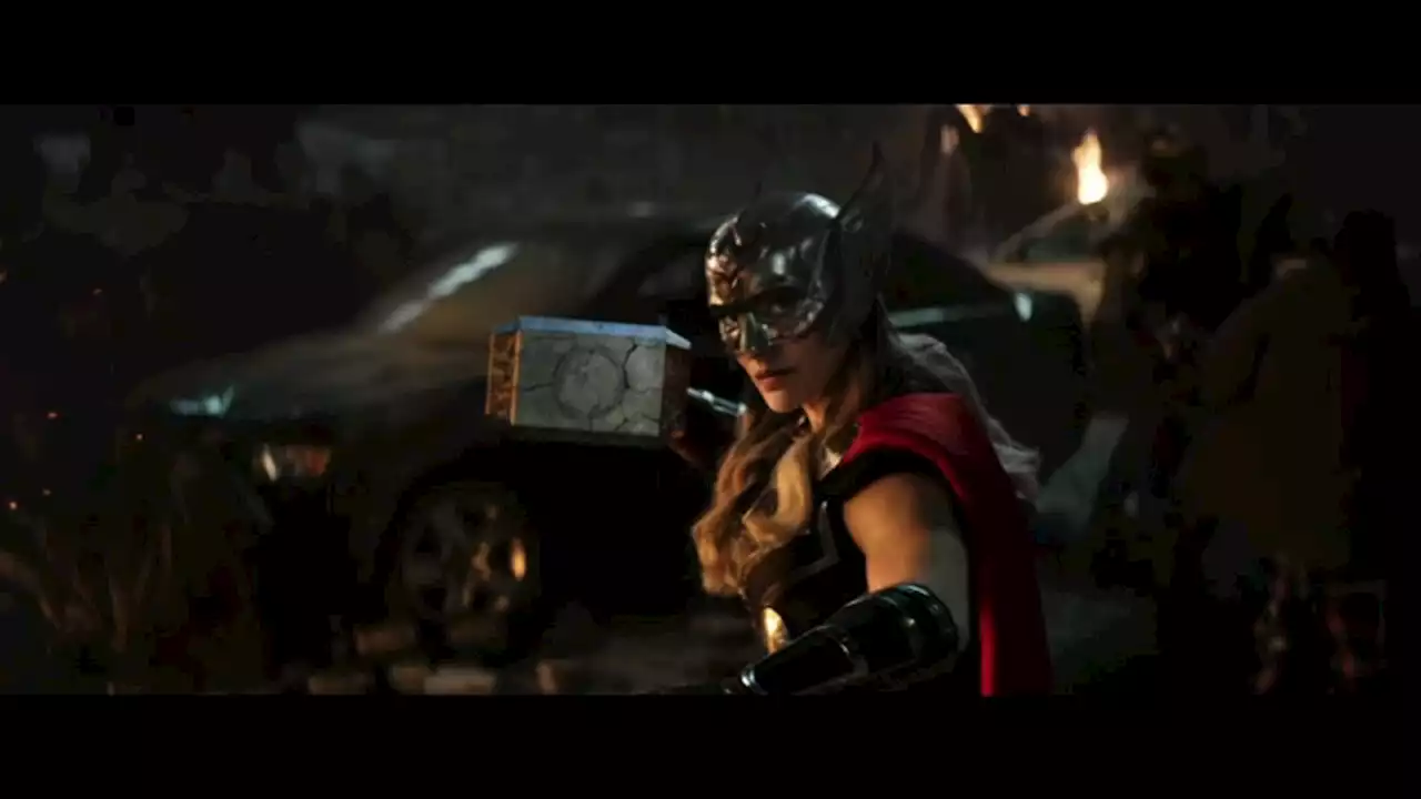 Thor's ex-girlfriend wields the hammer in 'Thor: Love and Thunder'