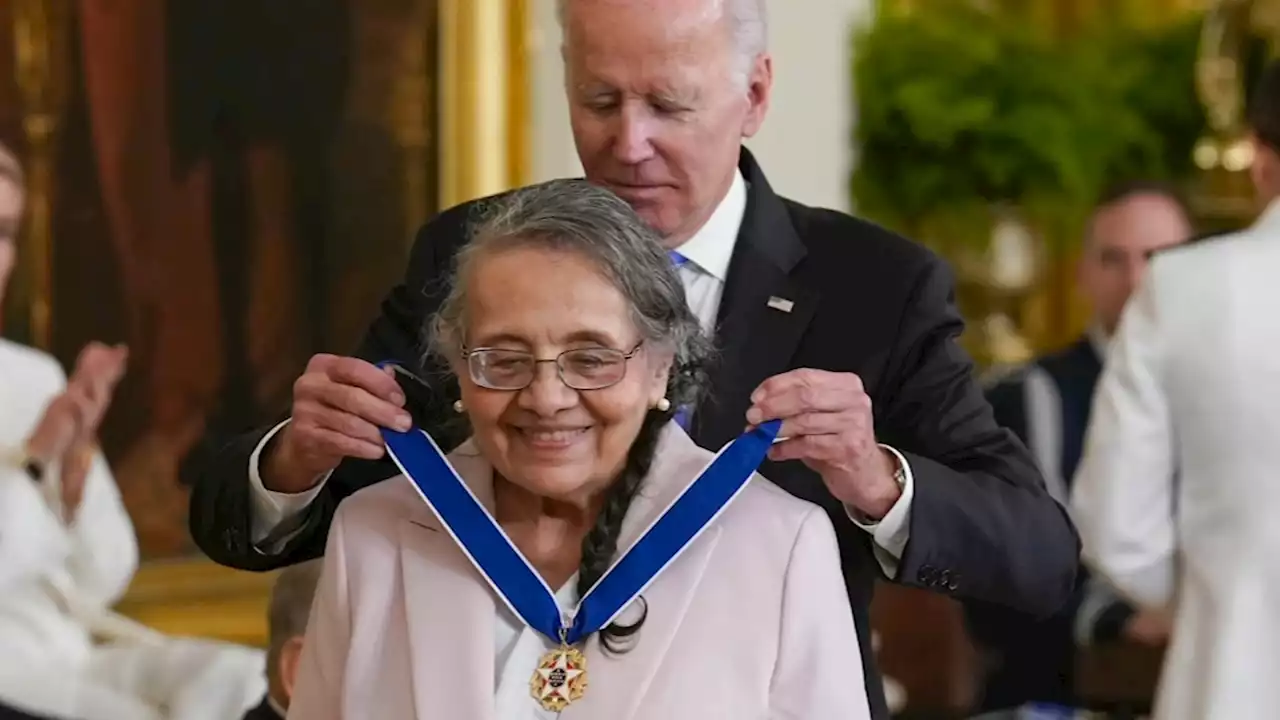 Chicago native, civil rights activist Diane Nash receives Presidential Medal of Freedom