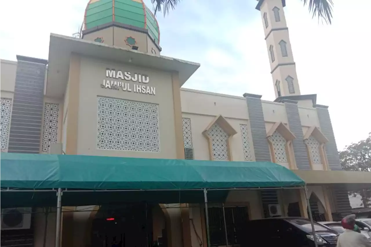 Sejumlah masjid di Sulsel gelar dua kali Shalat Id