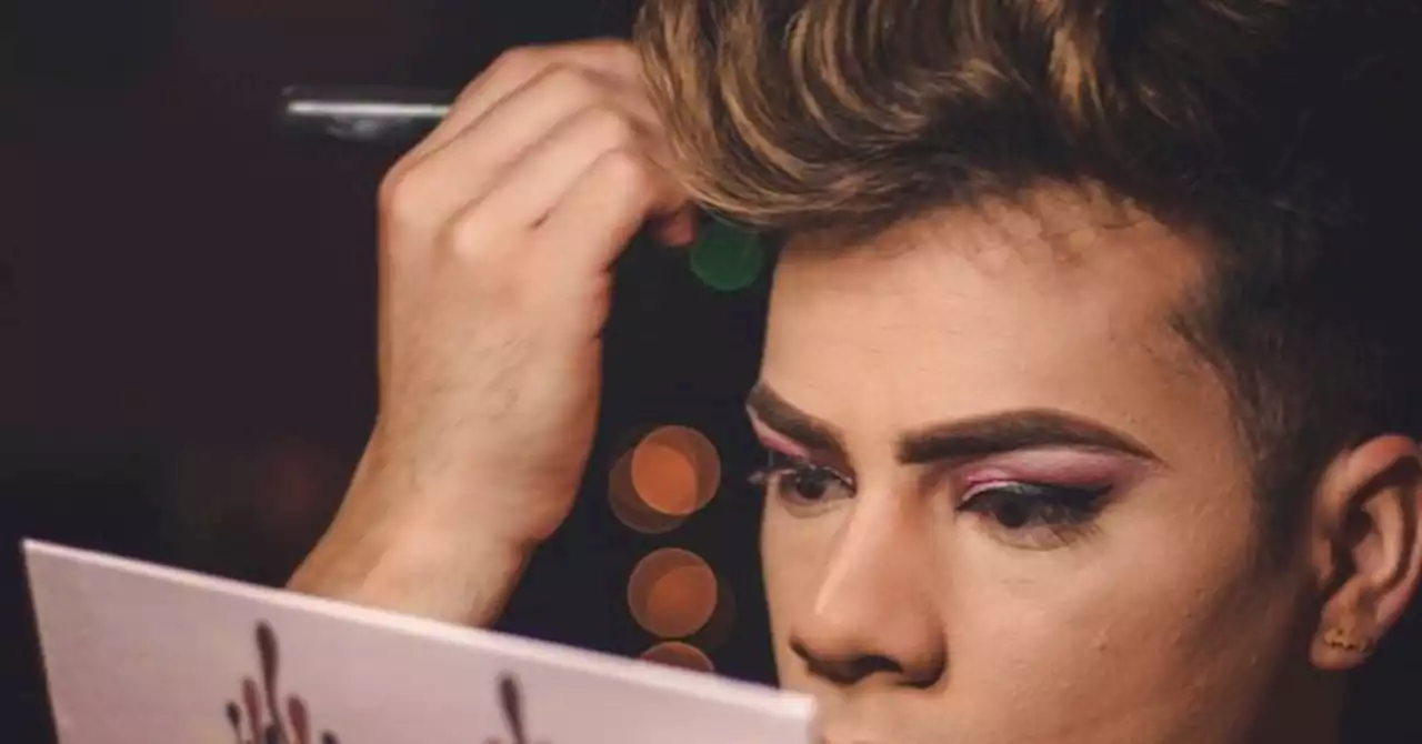 Taxpayer-Funded Library to Host Drag Queen Makeup Tutorial for Teens