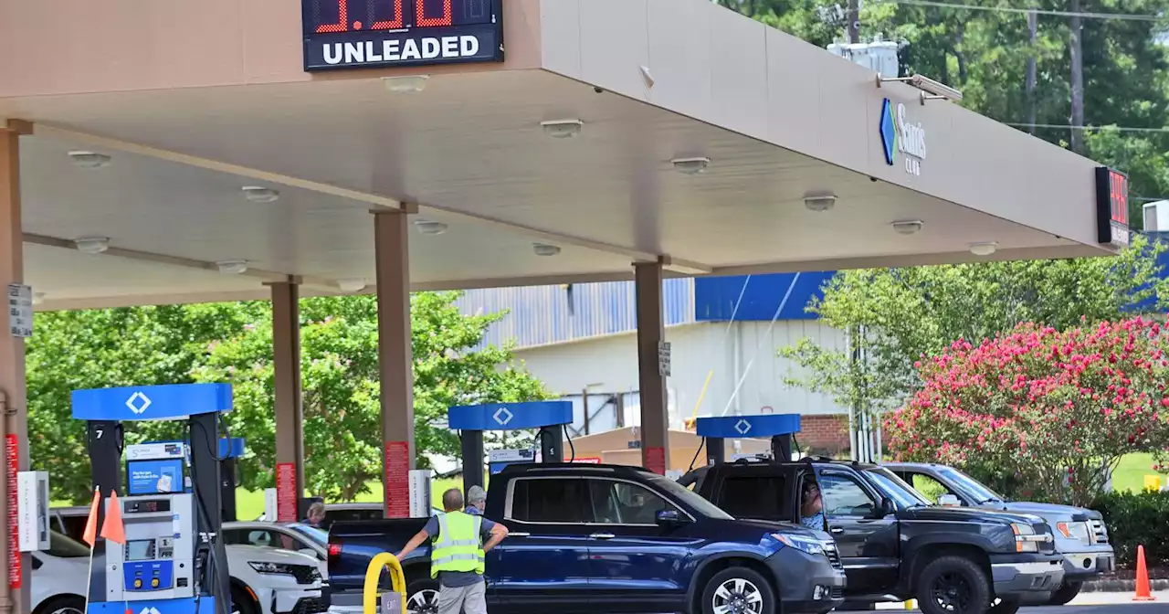 Dothan motorists find gas at under $4 per gallon