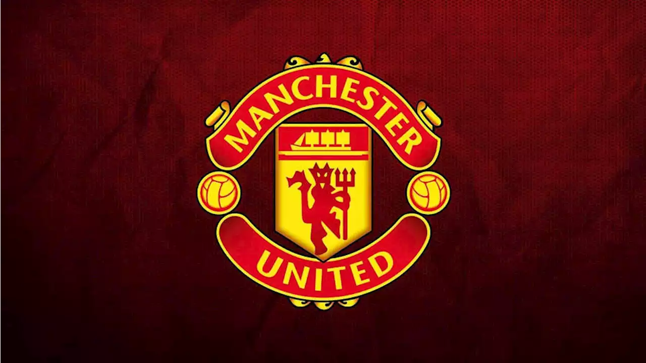 OFFICIAL: Manchester United unveil new home kit