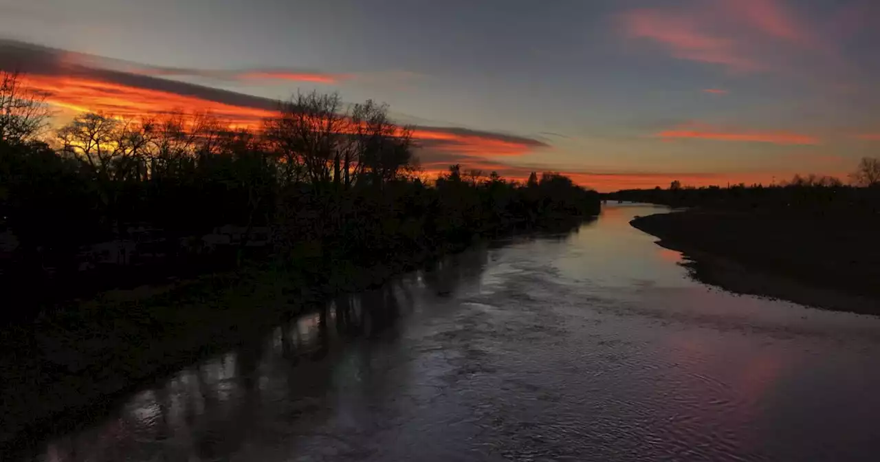 California deepens water cuts to cope with drought, hitting thousands of farms