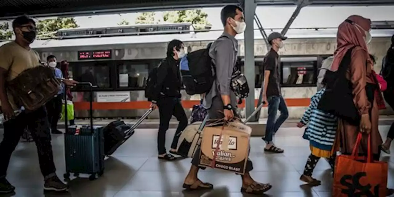 Catat, Syarat Perjalanan Naik Kereta Jarak Jauh Jelang Liburan Iduladha | merdeka.com