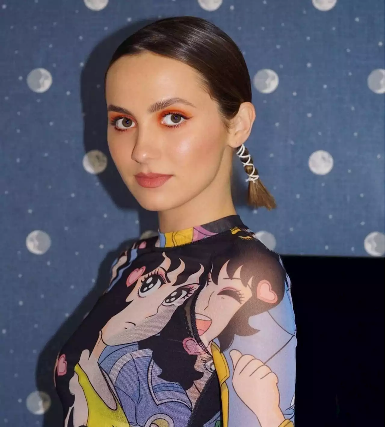 If You're Tired Of The 'Clean Girl' Aesthetic, Try Maude Apatow's Moody Makeup Instead