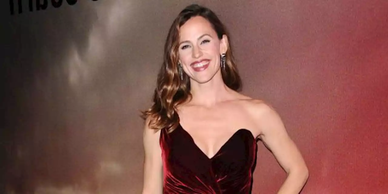 Jennifer Garner Eats the Same Breakfast Every Morning to Stay in Amazing Shape