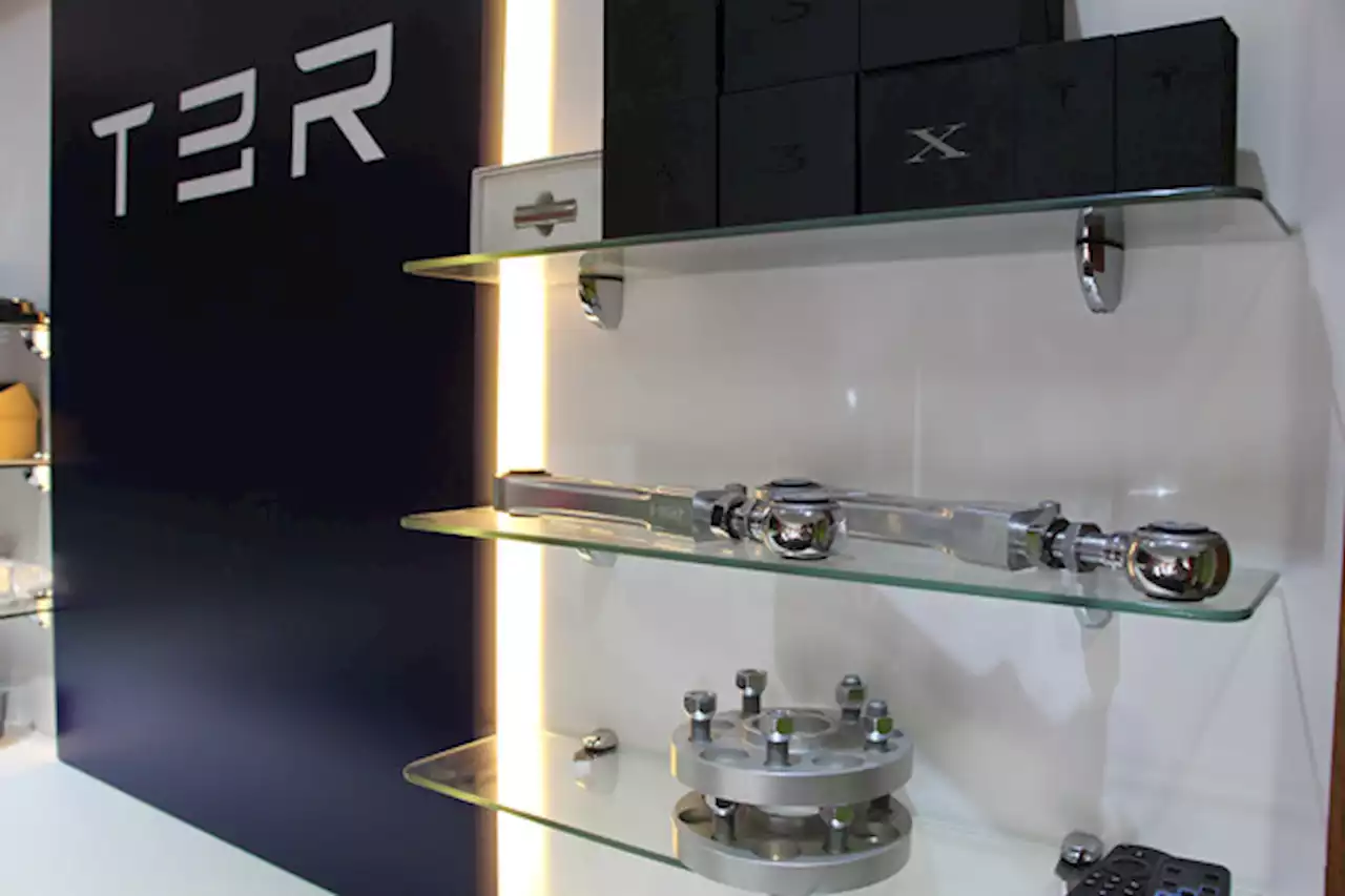 テスラをもっと楽しむためのカスタムパーツ「TBR」が新展開 | CAR CARE PLUS