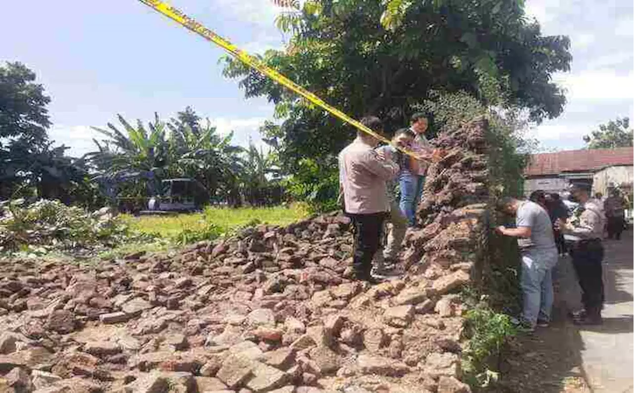 Benteng Kartasura Kembali Dijebol Warga: Begini Foto-Foto Kondisinya