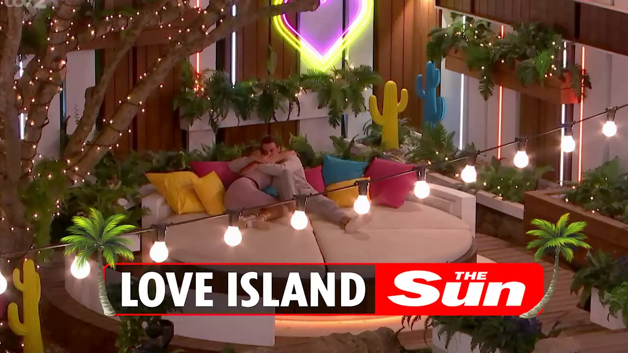 Love Island fans beg producers to expose 'snake' before he 'gets away with it'