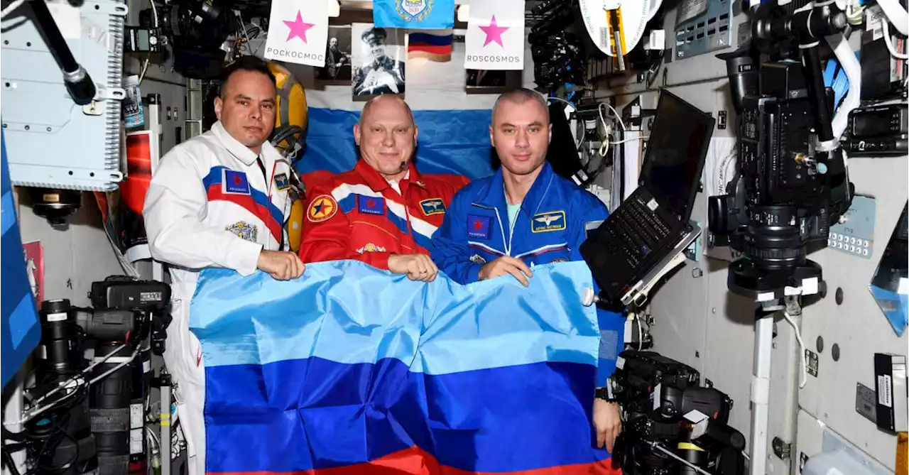 NASA condemns Russian cosmonauts displaying anti-Ukraine propaganda in space