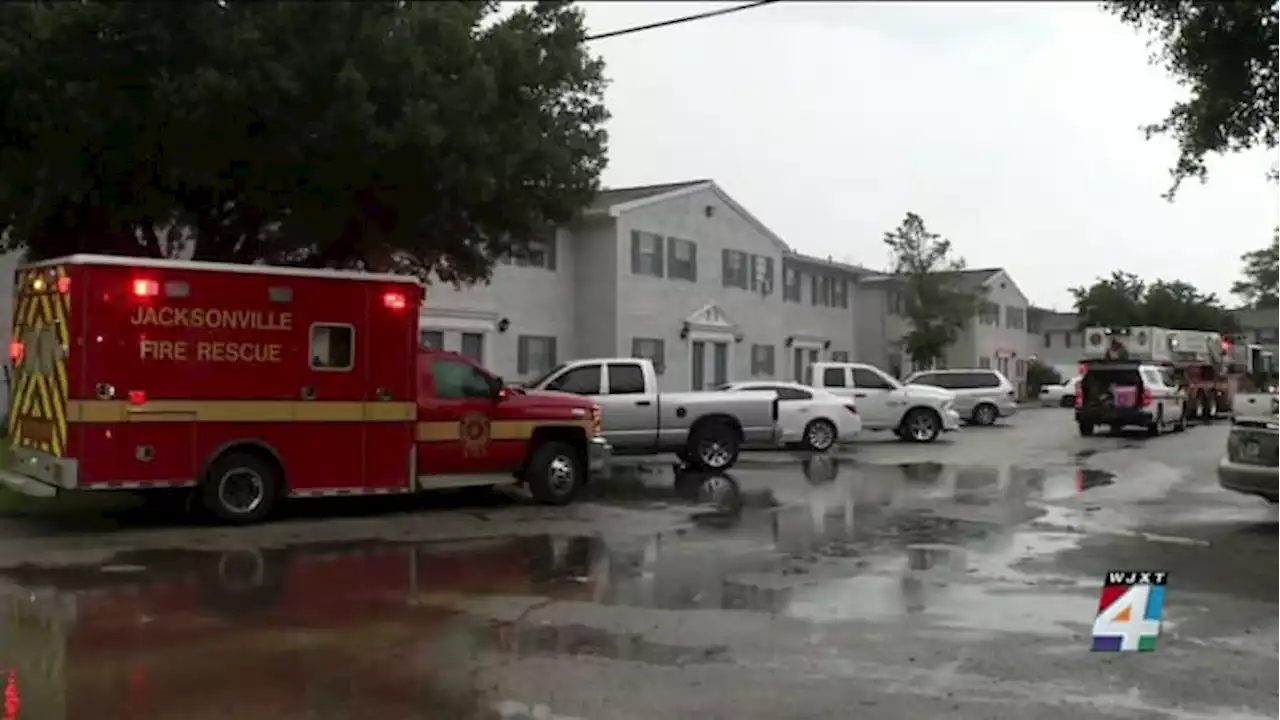 Red Cross called to assist family after lightning strikes Jacksonville apartment complex