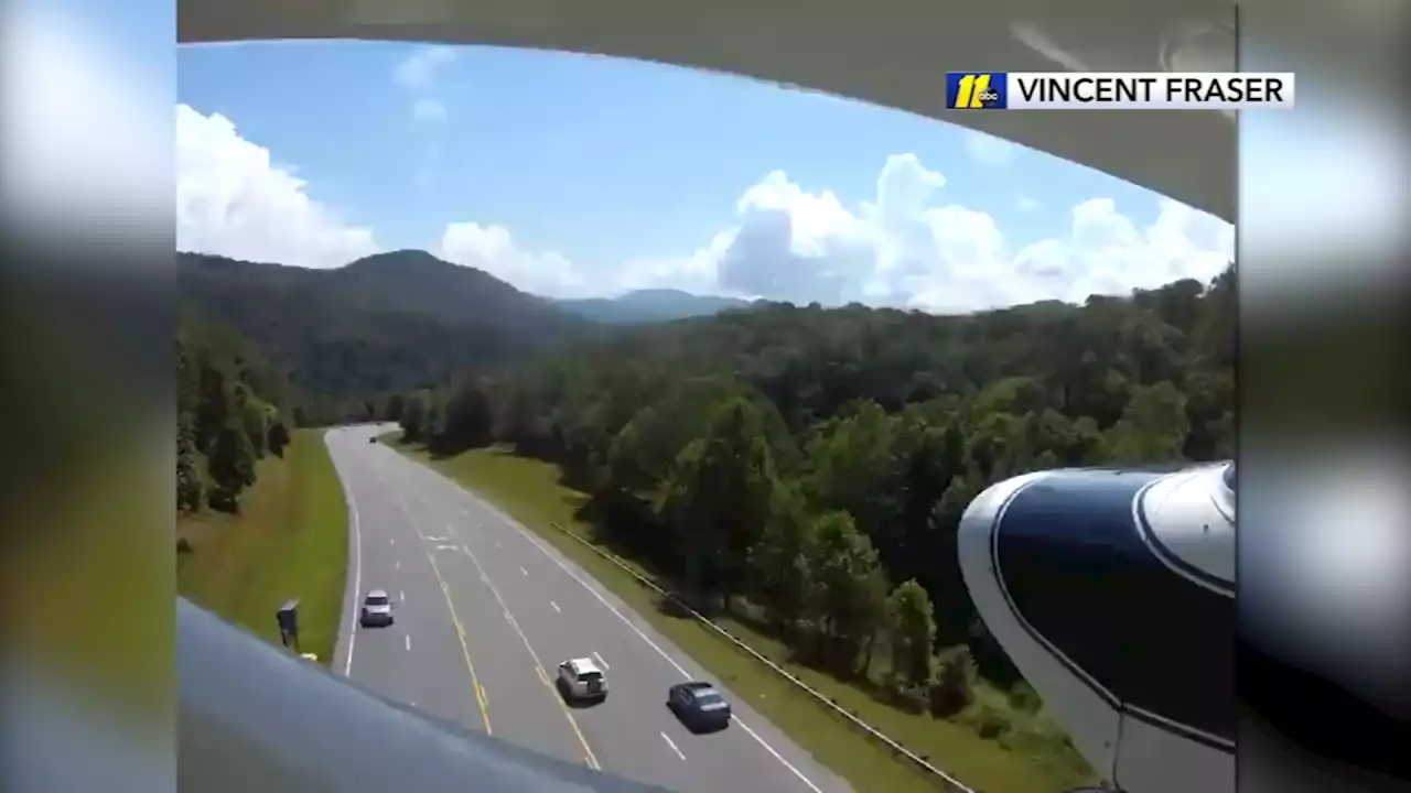 Video shows moment plane makes emergency landing on North Carolina highway