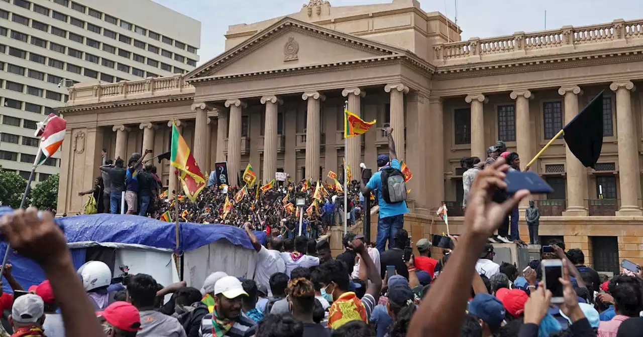 Sri Lankan Prime Minister Ranil Wickremesinghe quits after protesters storm president's house