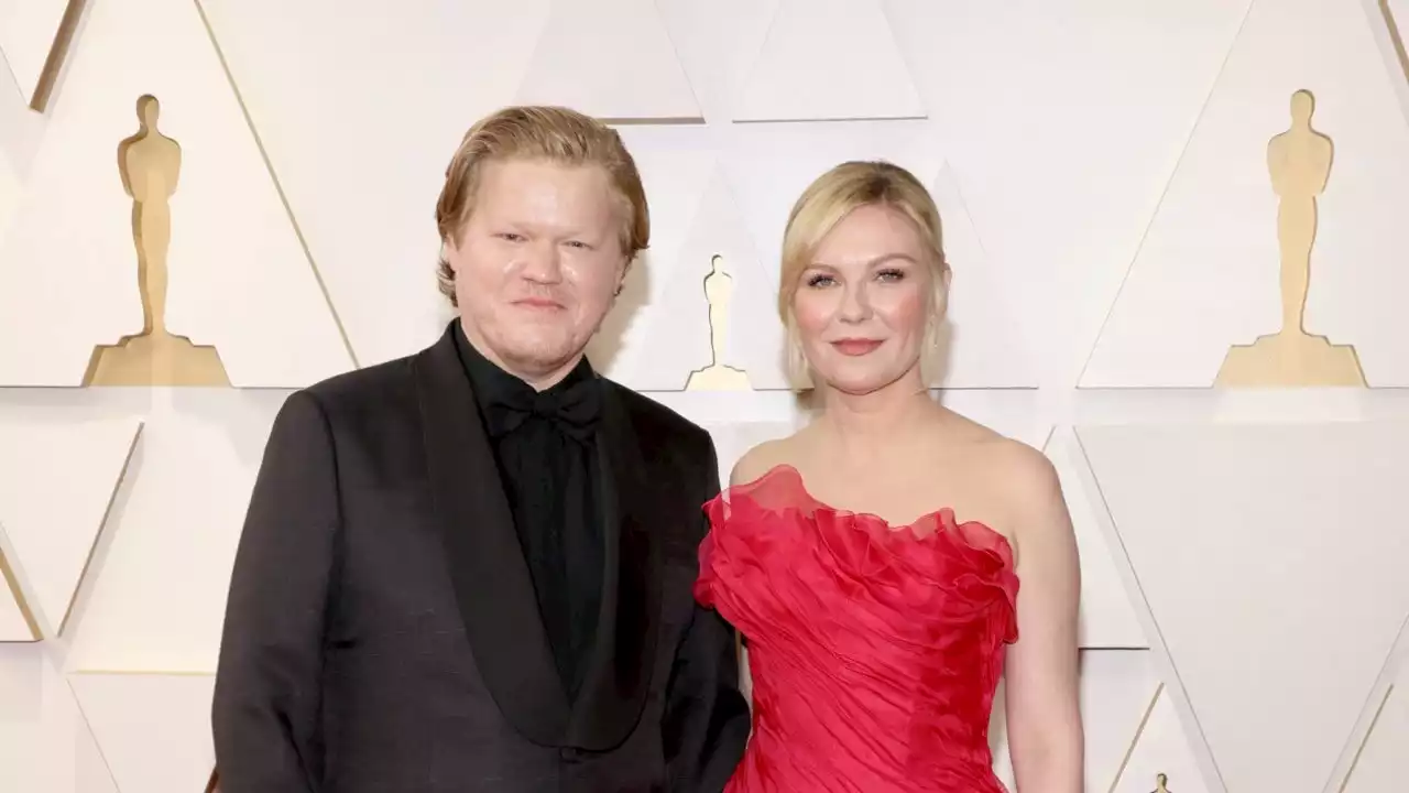 Kirsten Dunst Marries Jesse Plemons