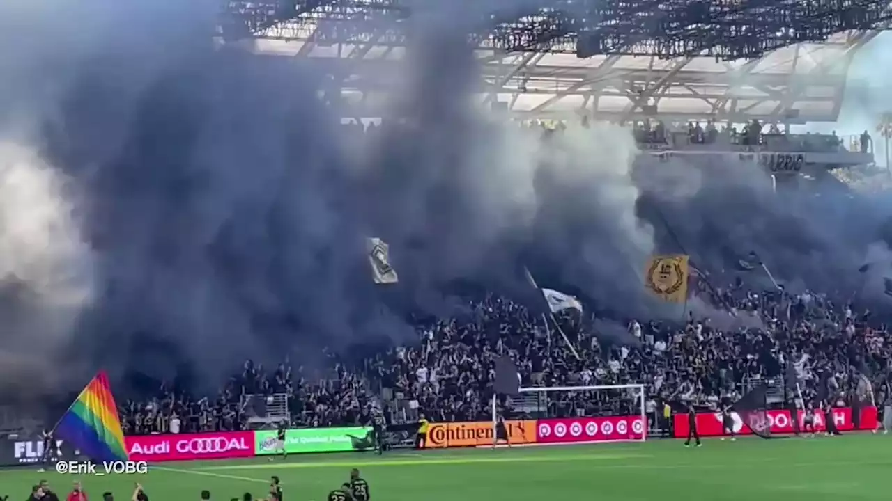 Heavy dark smoke spotted in Exposition Park ahead of LAFC-Galaxy's El Tráfico